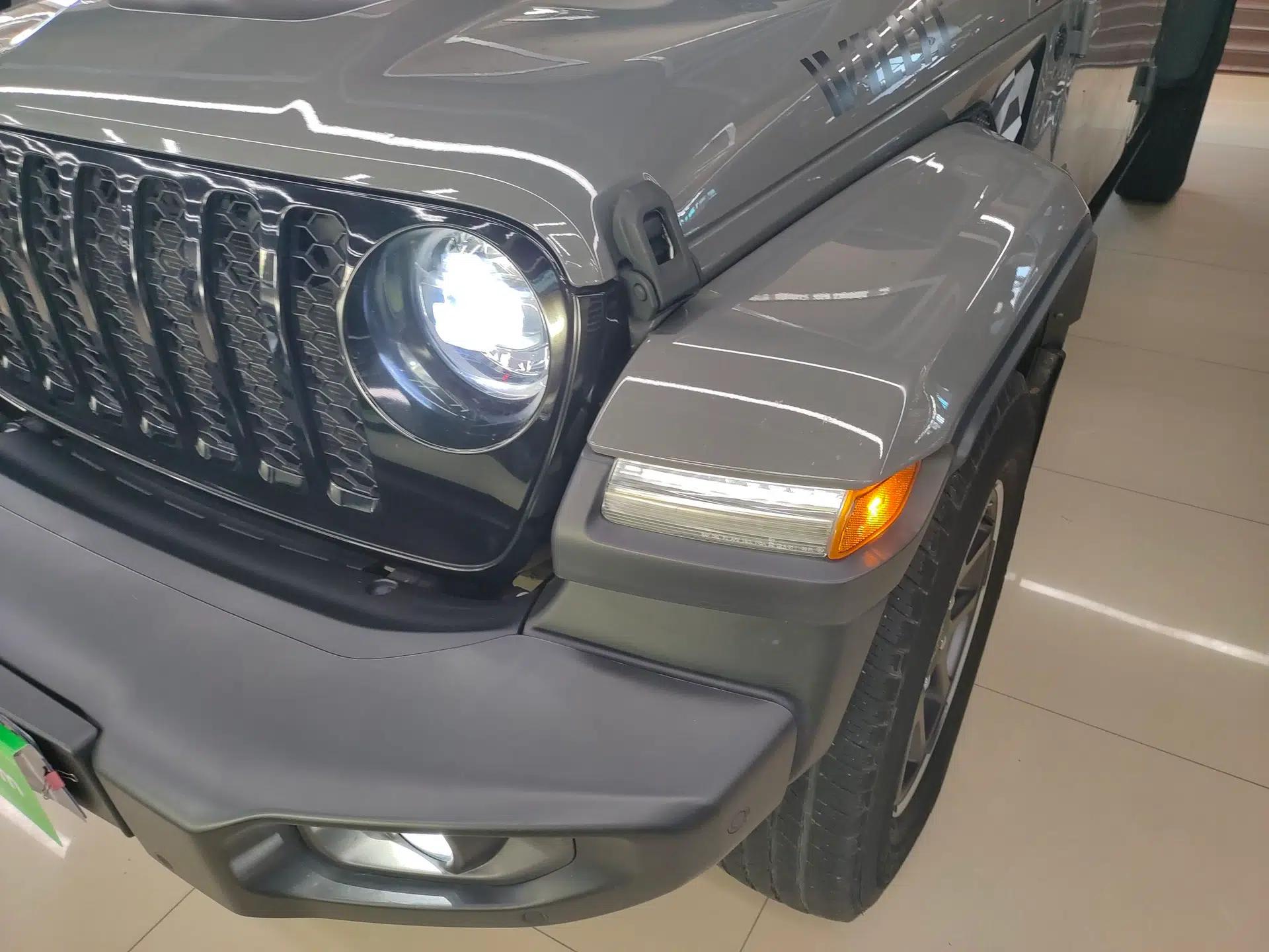 Jeep Gladiator 2022 3.6L Pioneer Edition — миниатюра 2