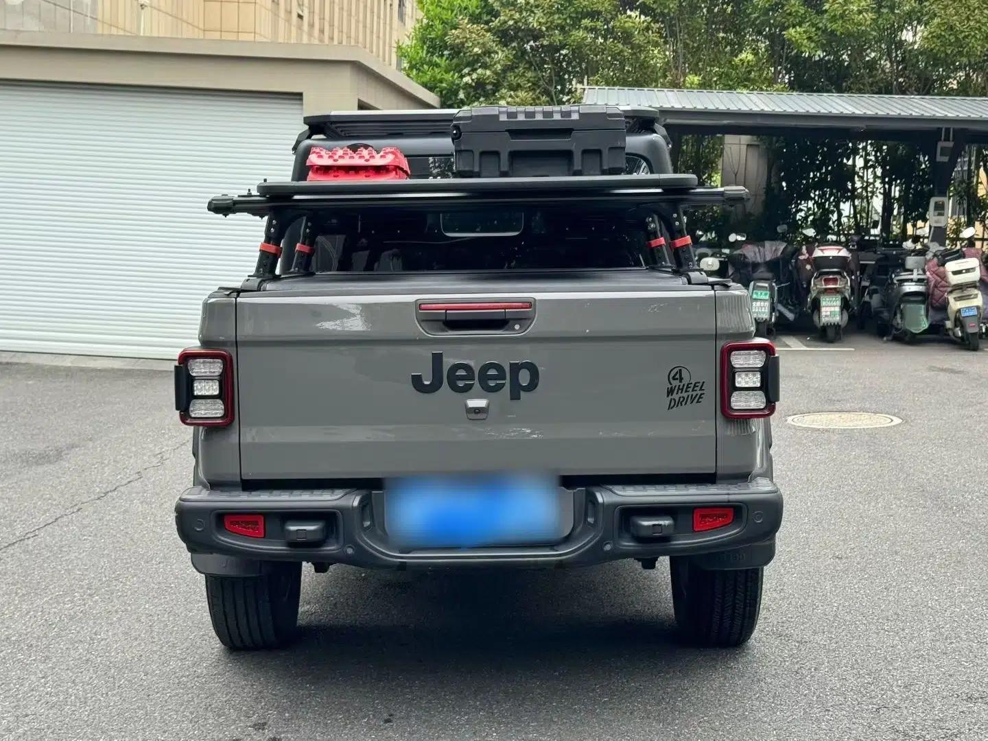 Jeep Gladiator 2022 3.6L Pioneer Edition — миниатюра 7
