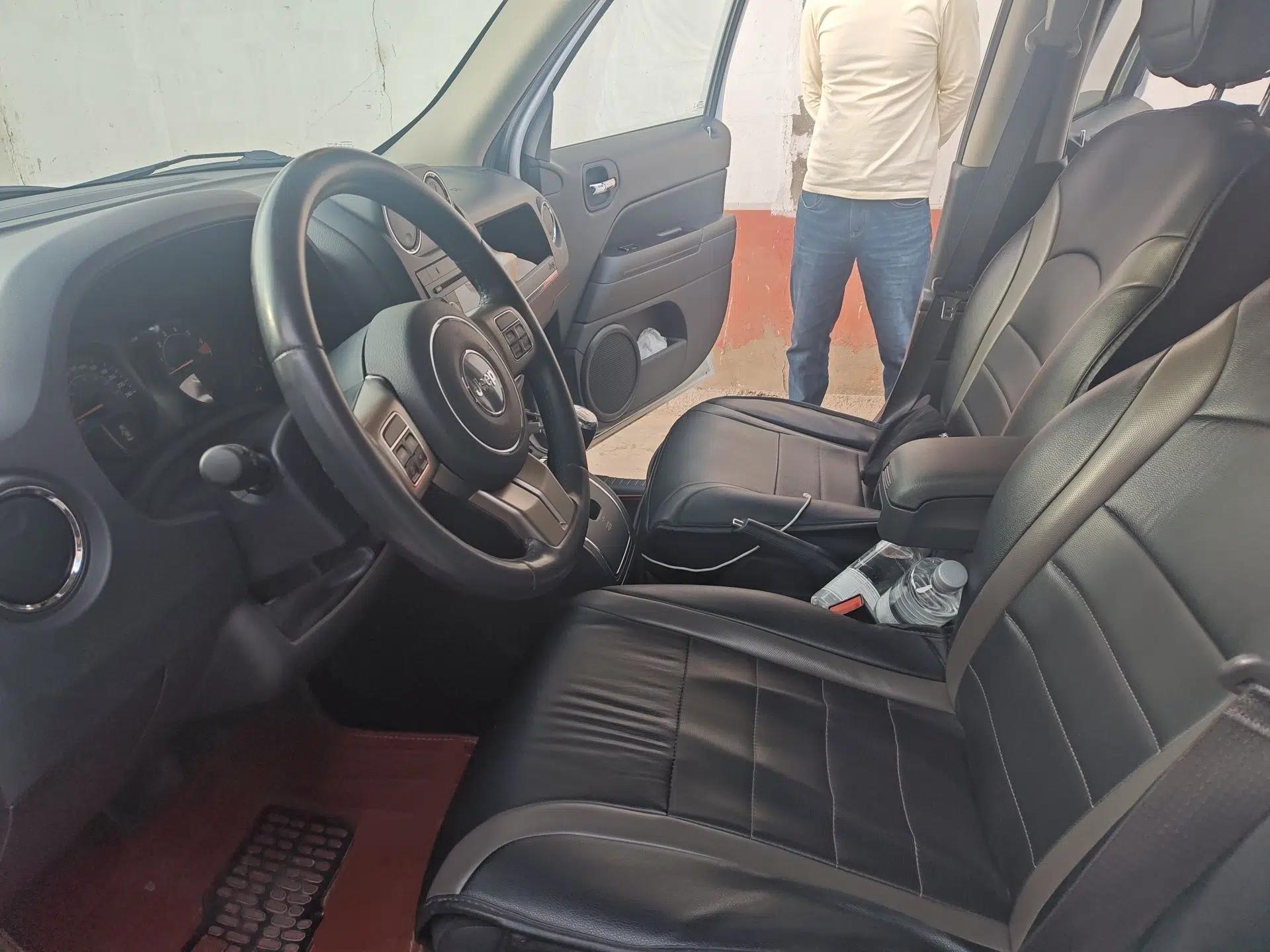 Jeep Patriot 2014 2.0L Sport Edition — миниатюра 16