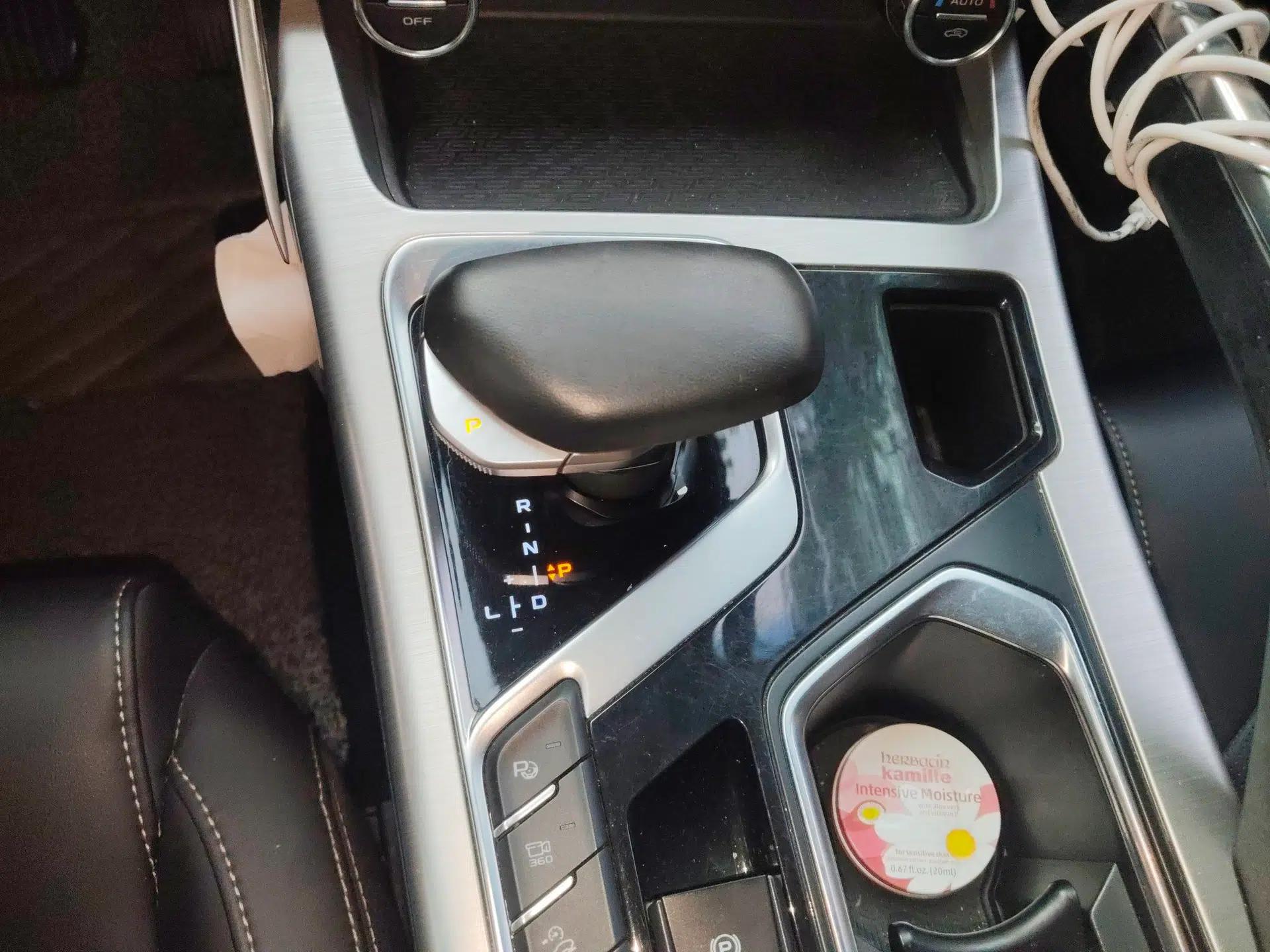 Geely Auto Monjaro New Energy 2019 400T Yuxingzhe Pure Electric Range 56 km — миниатюра 15