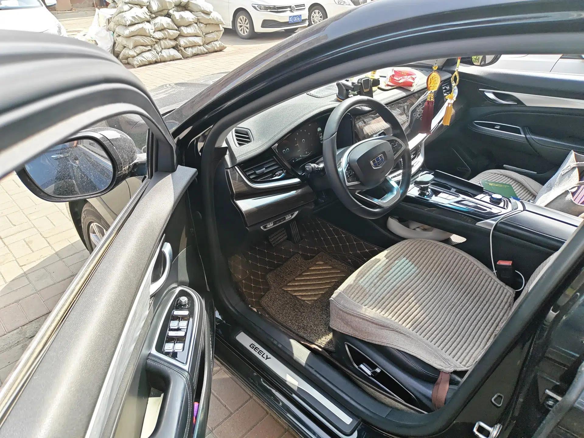 Geely Auto Emgrand GT New Energy 2018 1.5T PHEV Yaoxiang Edition — миниатюра 17