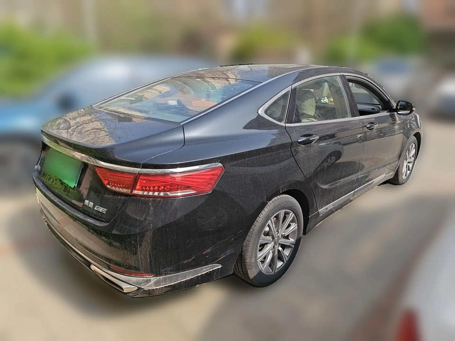 Geely Auto Emgrand GT New Energy 2018 1.5T PHEV Yaoxiang Edition — миниатюра 6