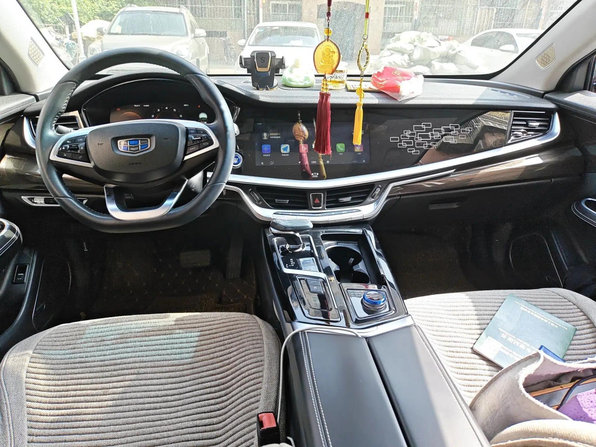 Geely Auto Emgrand GT New Energy 2018 1.5T PHEV Yaoxiang Edition — миниатюра 10