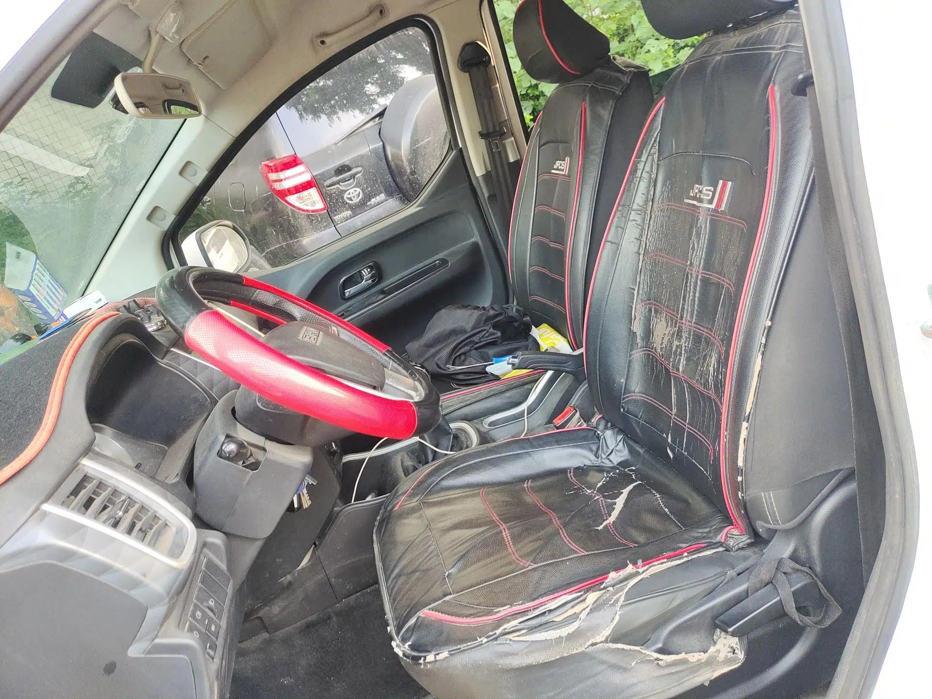 Jinbei Gold Hiace M Classic 2022 1.5L Travel Lion Passenger Van 6 Seats — миниатюра 16