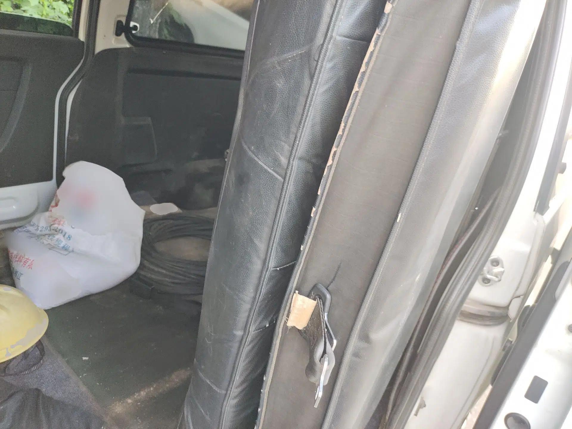 Jinbei Gold Hiace M Classic 2022 1.5L Travel Lion Passenger Van 6 Seats — миниатюра 18