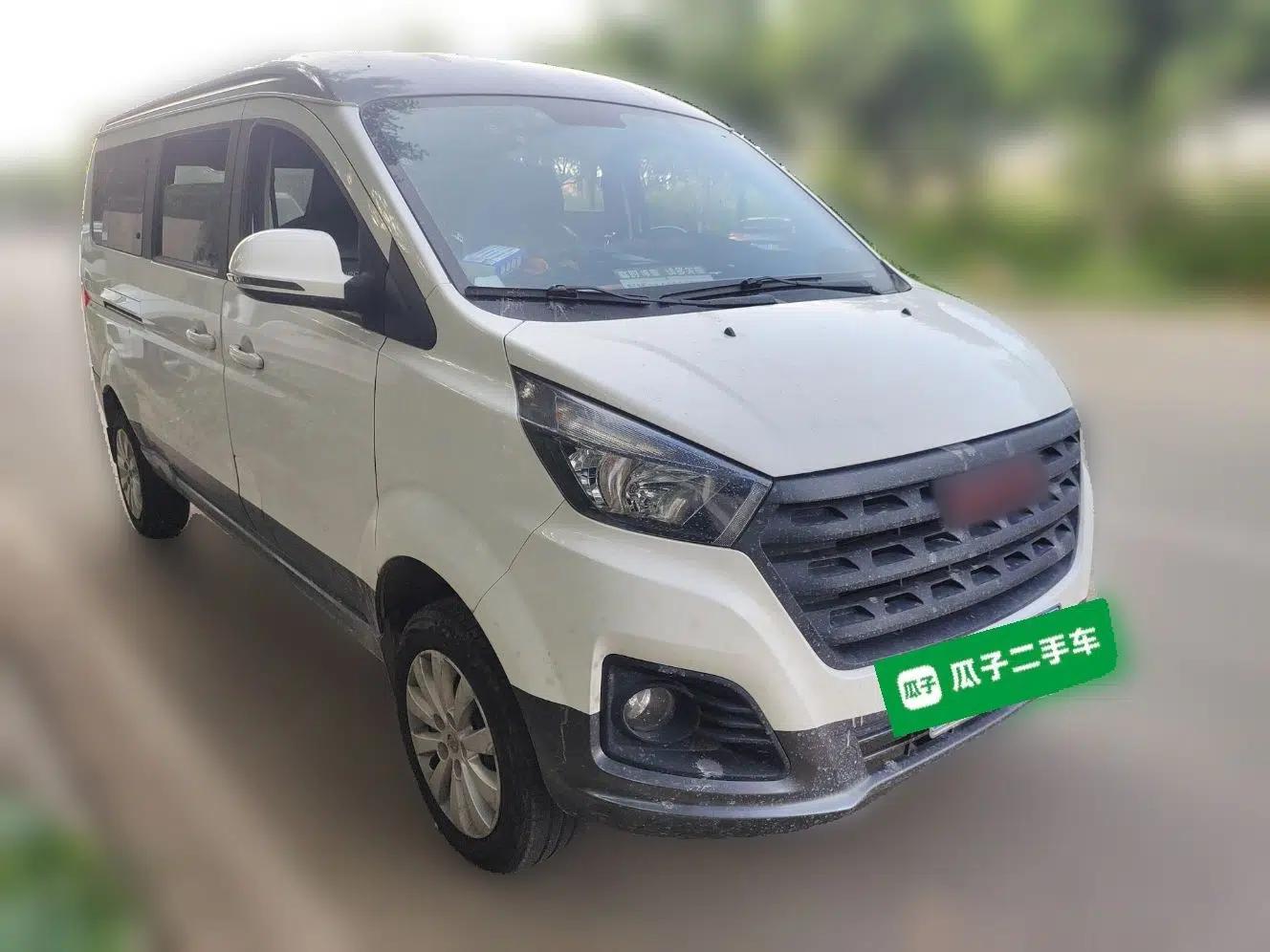 Jinbei Gold Hiace M Classic 2022 1.5L Travel Lion Passenger Van 6 Seats — миниатюра 3