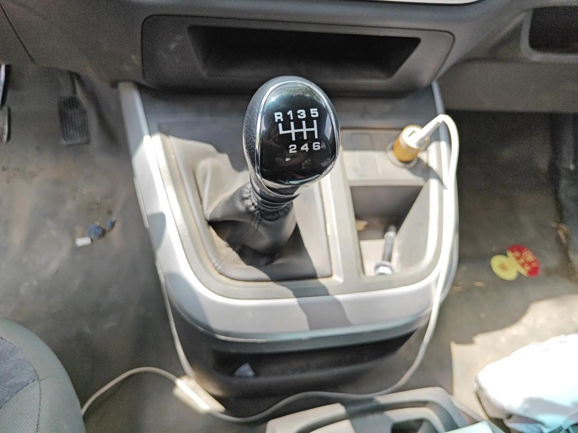 Jinbei Hiace King 2021 2.0L City Transport King Series Comfortable High-Roof 6-Seater 1TZS — миниатюра 15