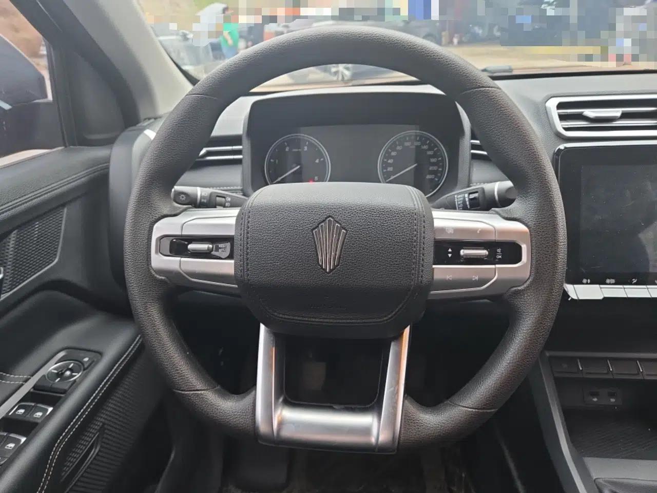 JMC DaDao 2023 All-Purpose 2.3T Diesel Manual Two-Wheel Drive Standard-Wheelbase Comfort Edition — миниатюра 9