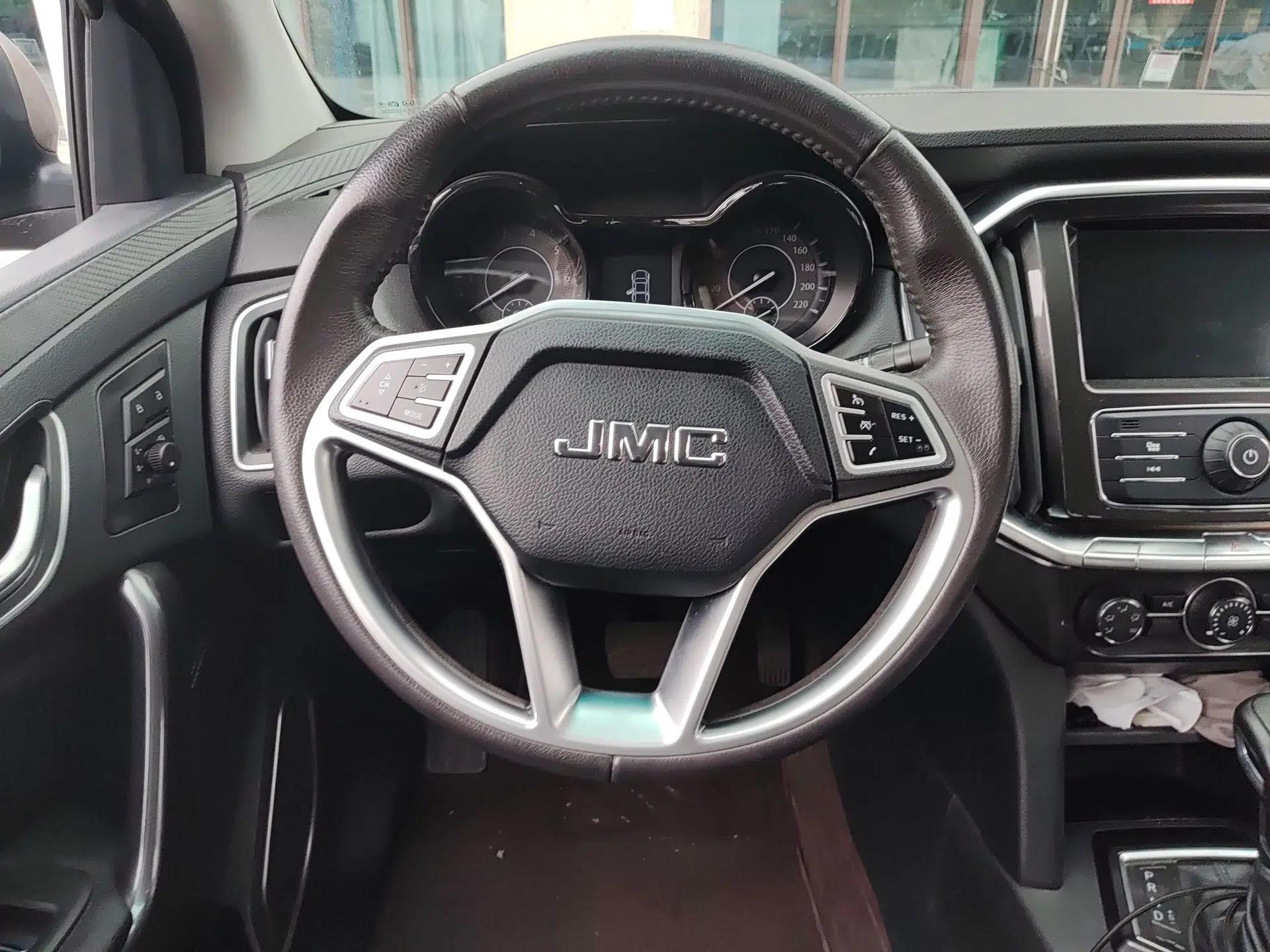 JMC Yuhu 7 2017 2.0T Gasoline Automatic Two-Wheel Drive Luxury Edition JX4G20A5L — миниатюра 11