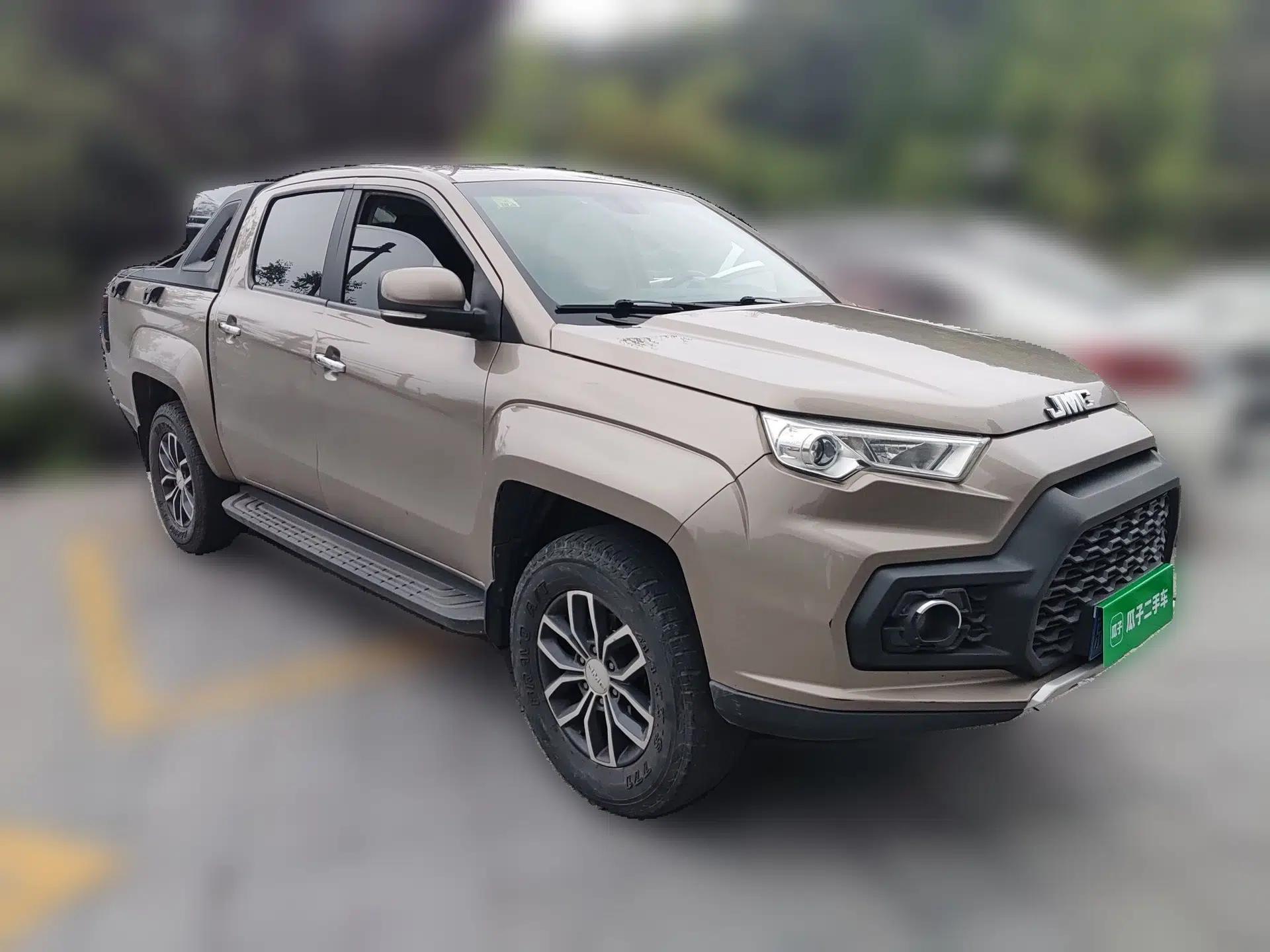 JMC Yuhu 7 2017 2.0T Gasoline Automatic Two-Wheel Drive Luxury Edition JX4G20A5L — миниатюра 3