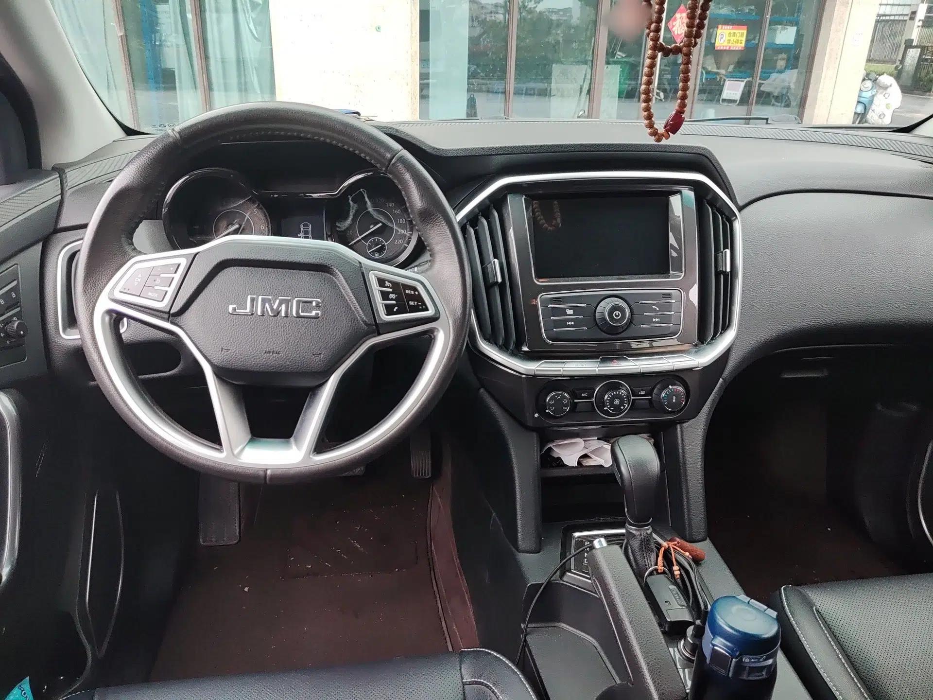 JMC Yuhu 7 2017 2.0T Gasoline Automatic Two-Wheel Drive Luxury Edition JX4G20A5L — миниатюра 10