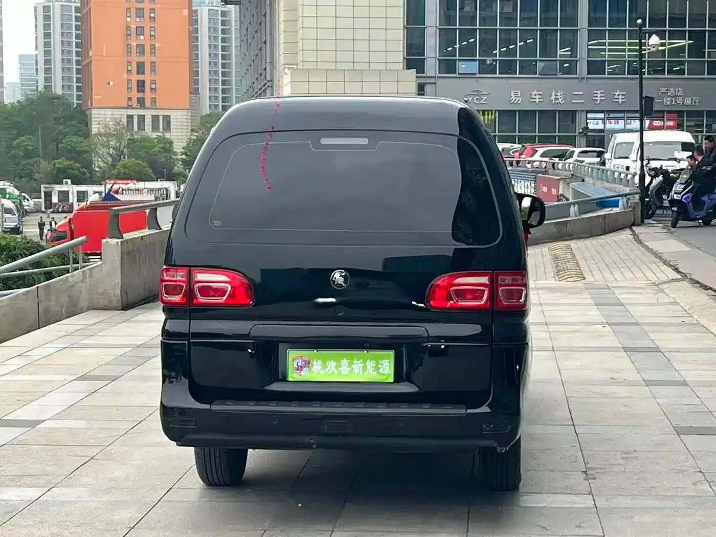 Lingzhi New Energy 2023 Passenger Version Classic 5-Seater — миниатюра 8