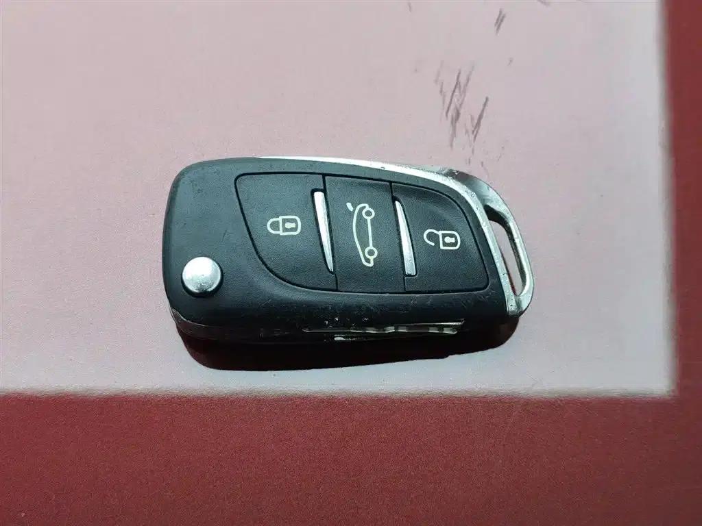 DS 4S 2016 1.6T Automatic Smart Edition THP160 — миниатюра 19