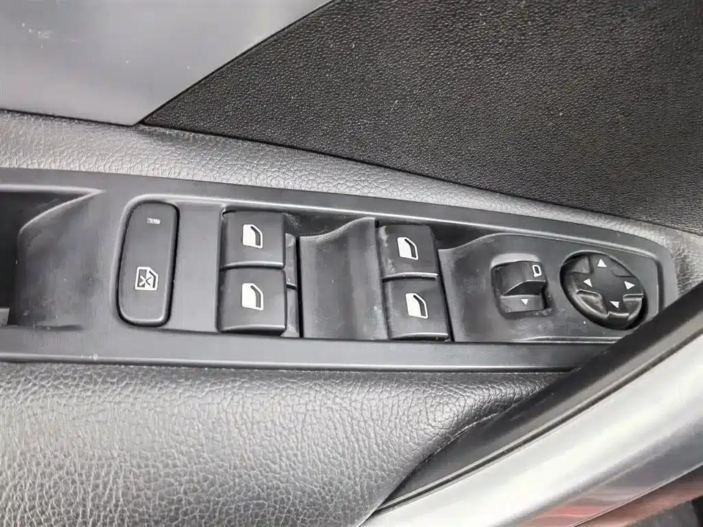 DS 4S 2016 1.6T Automatic Smart Edition THP160 — миниатюра 9