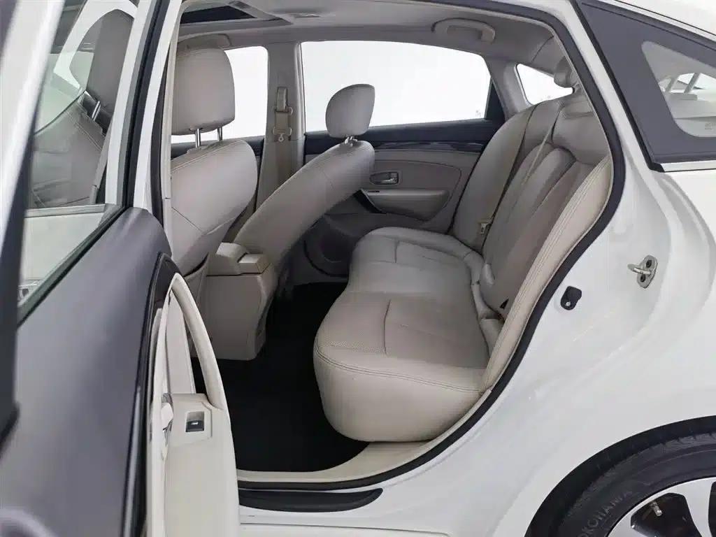 Dongfeng Fengshen A60 2016 Model 1.4T Manual Premium Edition — миниатюра 15