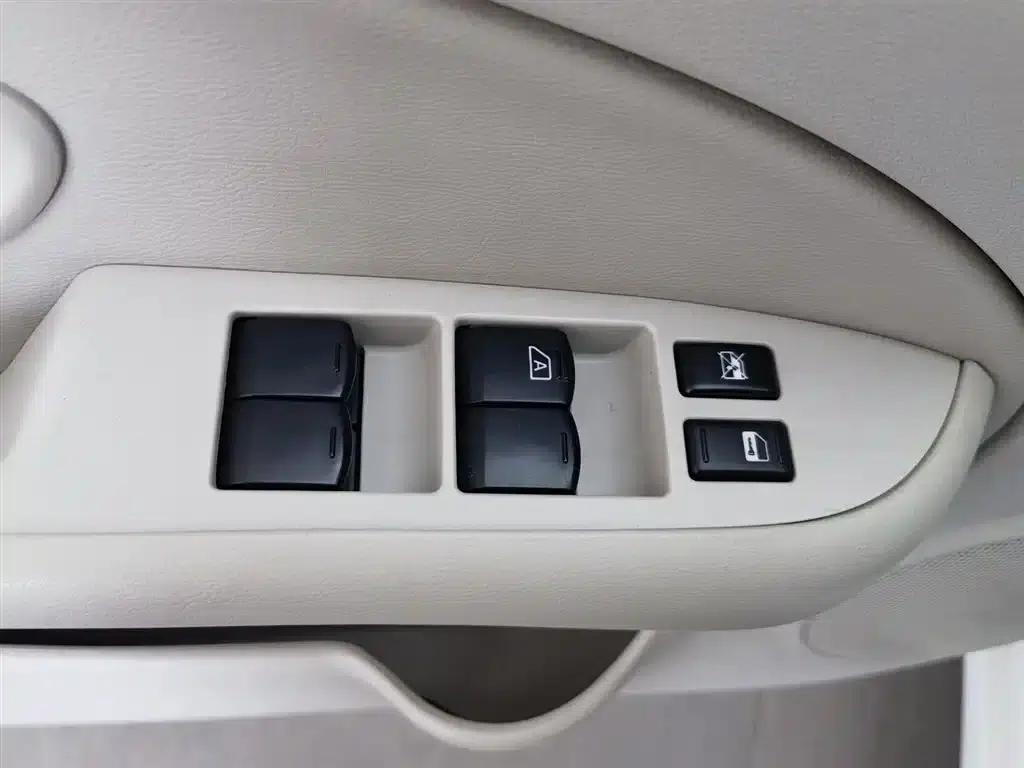 Dongfeng Fengshen A60 2016 Model 1.4T Manual Premium Edition — миниатюра 9
