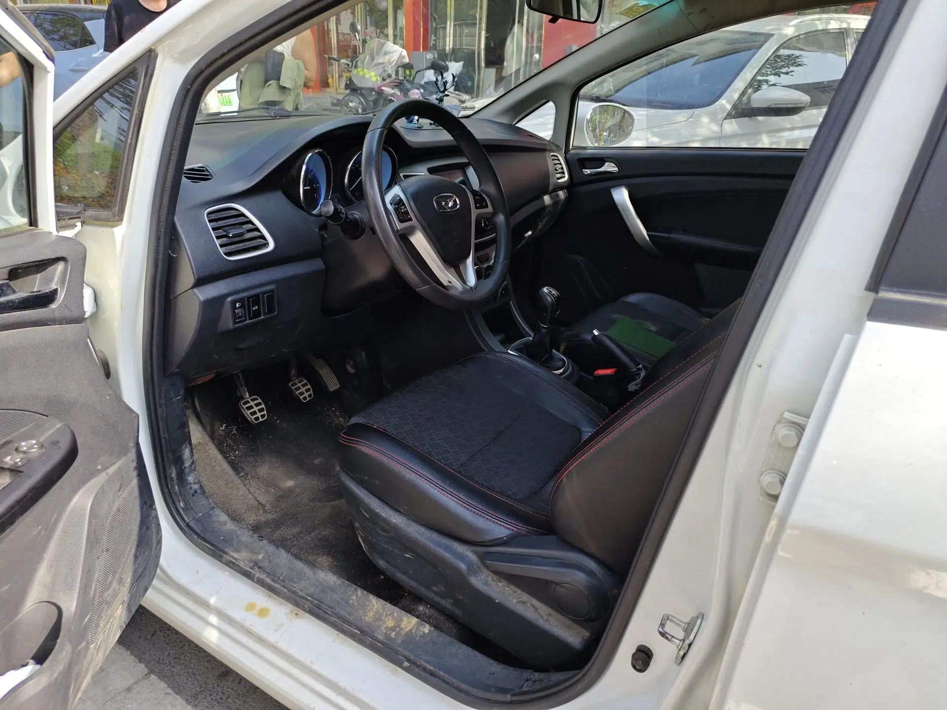 Cowin C3 2015 1.5L Manual Gold Diamond Edition — миниатюра 17