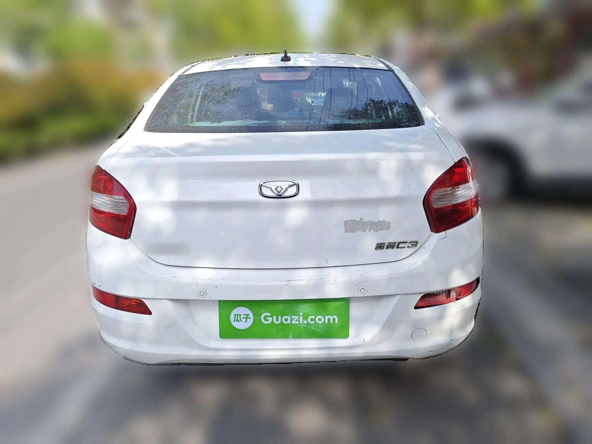 Cowin C3 2015 1.5L Manual Gold Diamond Edition — миниатюра 5