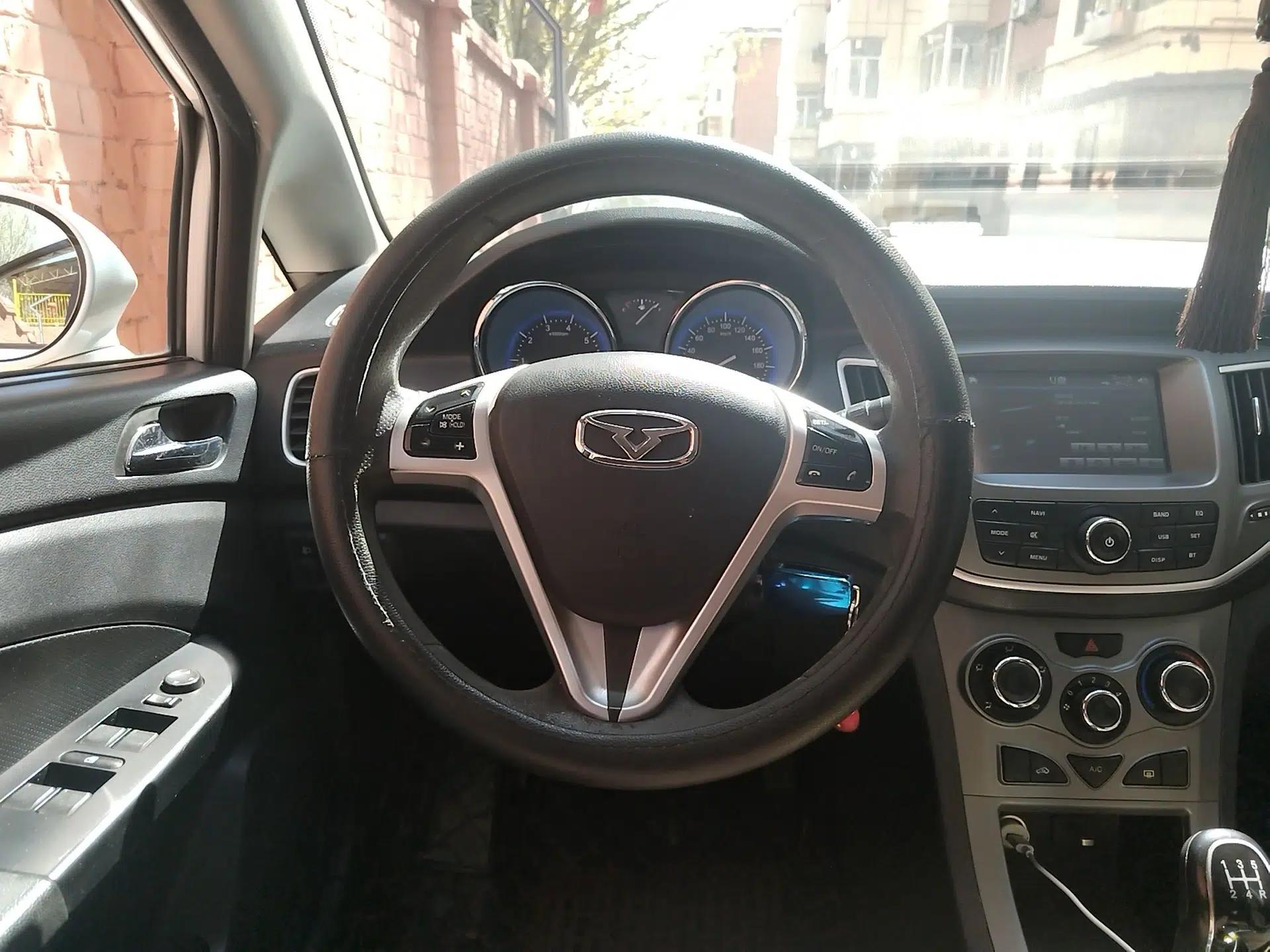 Cowin C3 2015 1.5L Manual Gold Diamond Edition — миниатюра 11