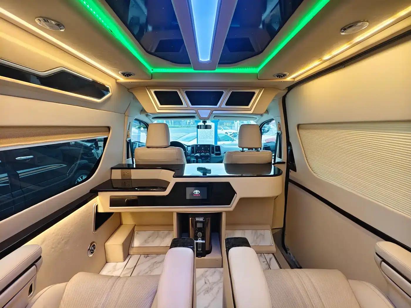 2022 HIACE 3.5L Automatic — миниатюра 21