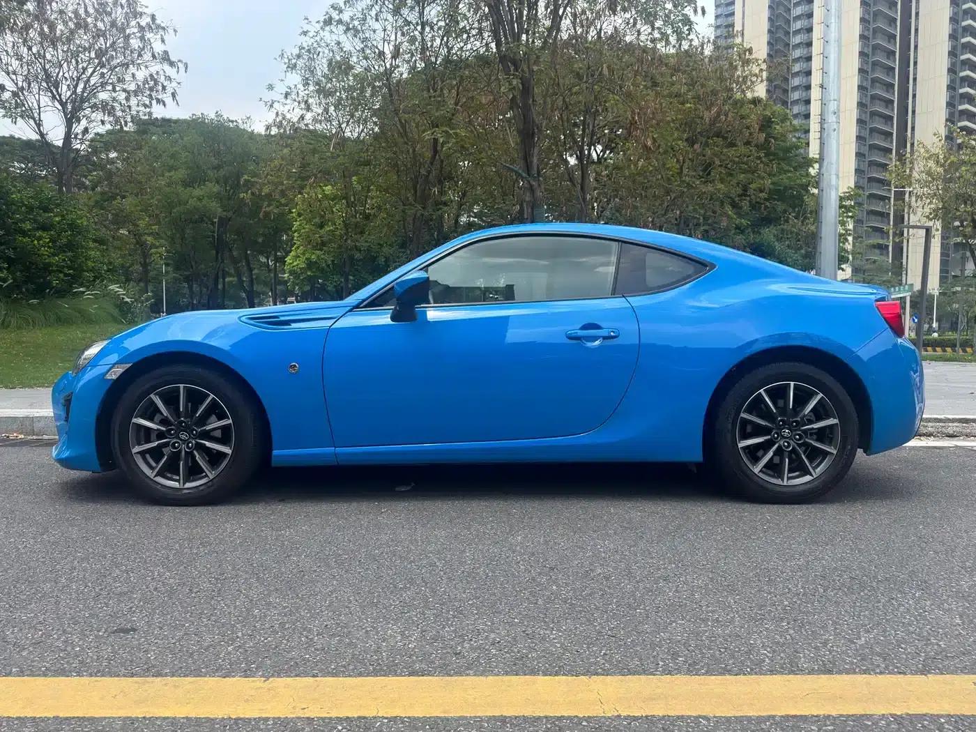 Toyota 86 2019 2.0L Manual Deluxe Edition — миниатюра 4