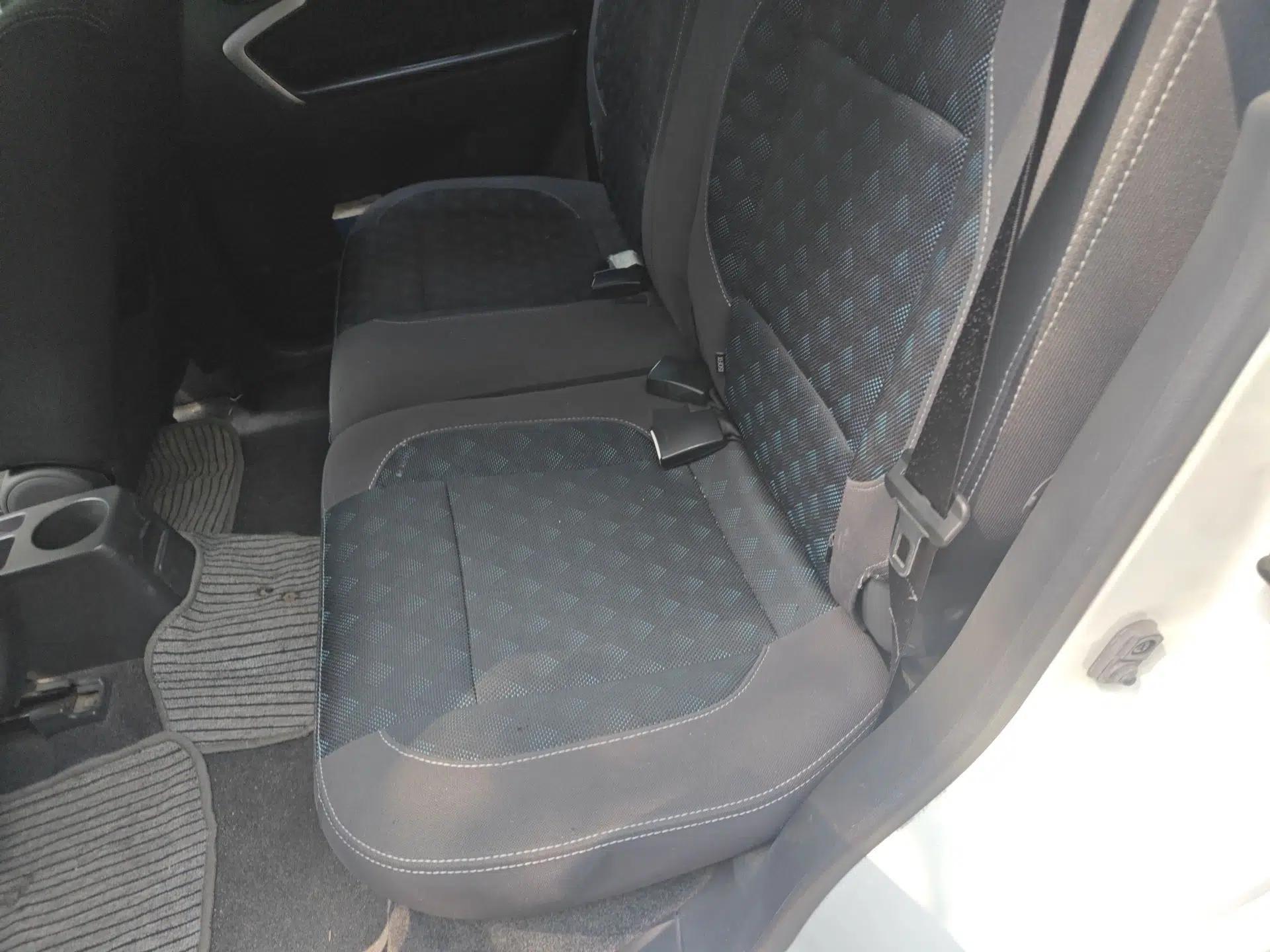 Suzuki Liana A6 2014 Hatchback 1.4L Manual Enjoyment Model — миниатюра 18