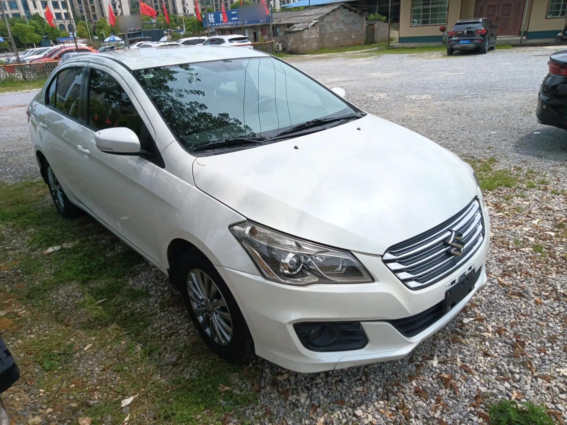 Suzuki Alivio 2015 1.6L Manual Comfort Model — миниатюра 3