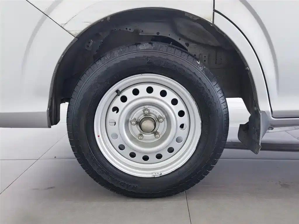 Fengjing G5 2023 2.0L Gasoline Commercial Vehicle Edition with Window Cover, 5/6 Seats, DAN20L — миниатюра 17
