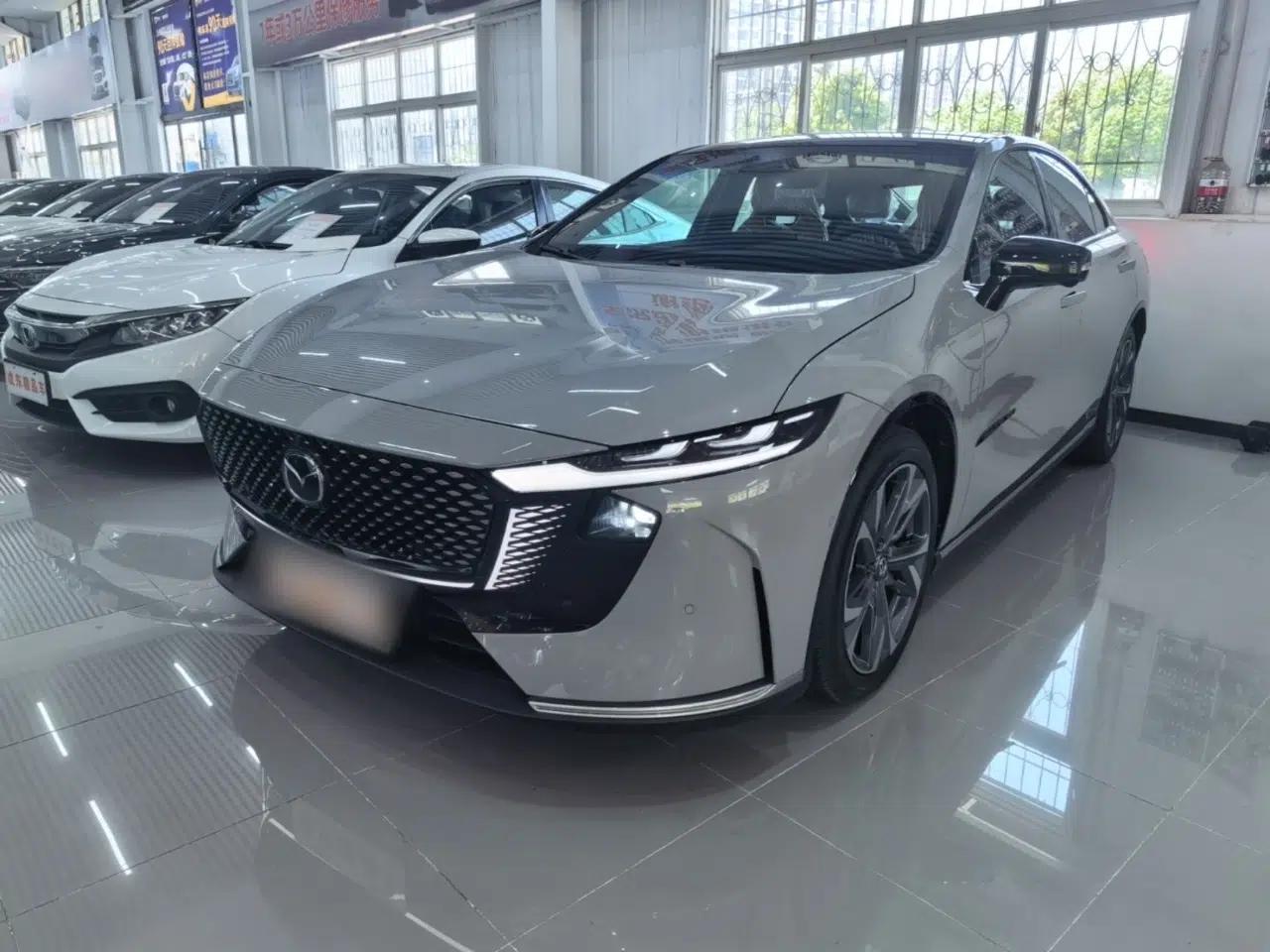 Mazda EZ-6 2024 Range-Extended 200 Zhiya Edition — миниатюра 1