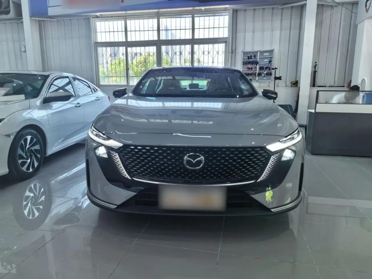 Mazda EZ-6 2024 Range-Extended 200 Zhiya Edition — миниатюра 2
