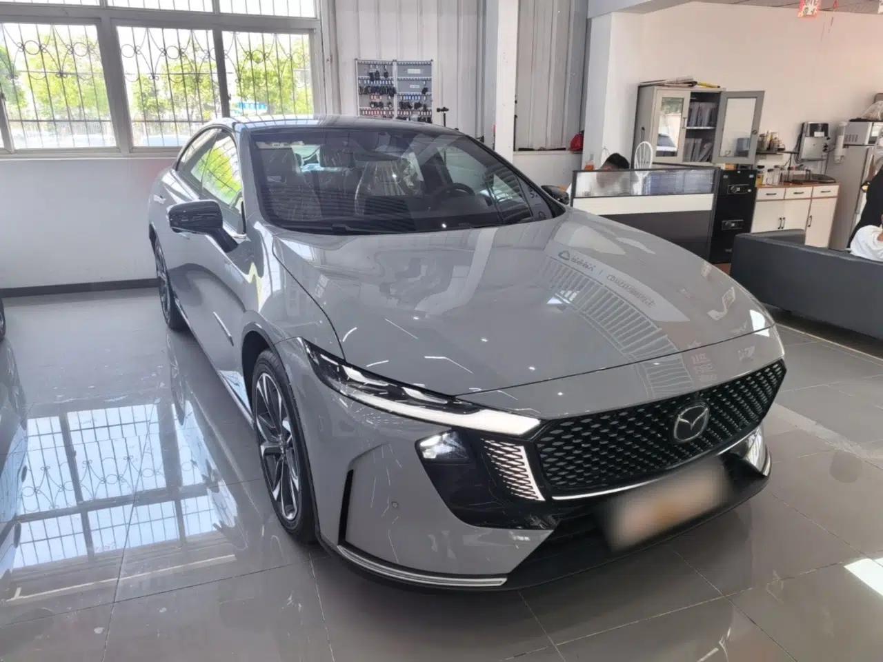 Mazda EZ-6 2024 Range-Extended 200 Zhiya Edition — миниатюра 3