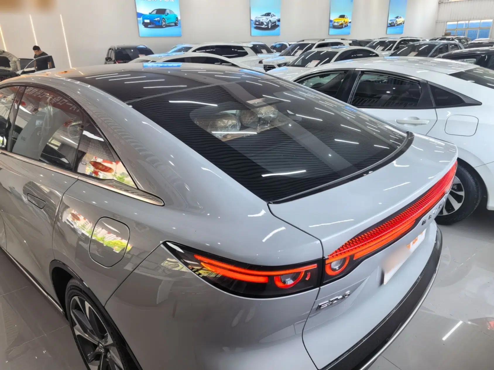 Mazda EZ-6 2024 Range-Extended 200 Zhiya Edition — миниатюра 4