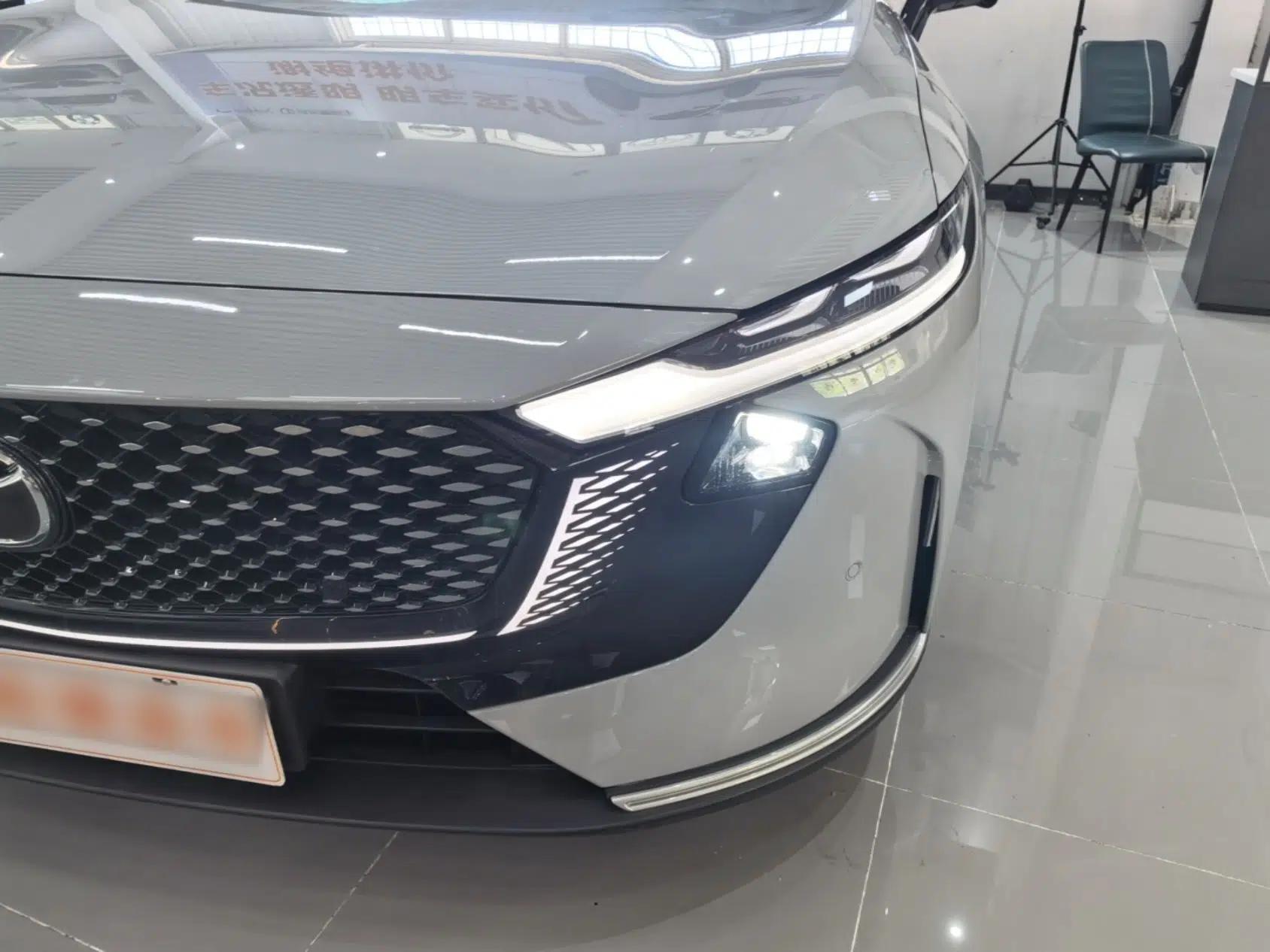 Mazda EZ-6 2024 Range-Extended 200 Zhiya Edition — миниатюра 9