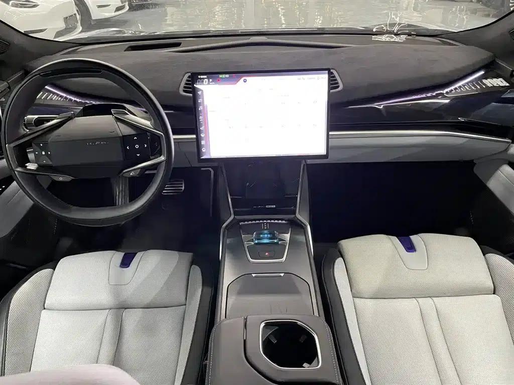 HiPhi Z 2023 Five-Seat Version — миниатюра 6