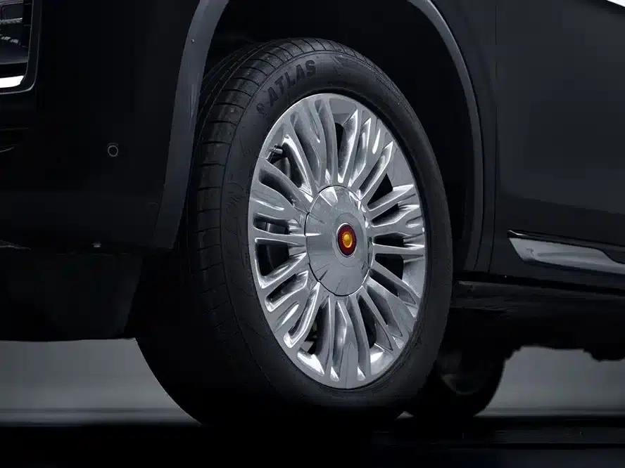 Hongqi Golden Sunflower National Glory 2022 4.0T Elegant Flagship Edition 6-seater — миниатюра 7