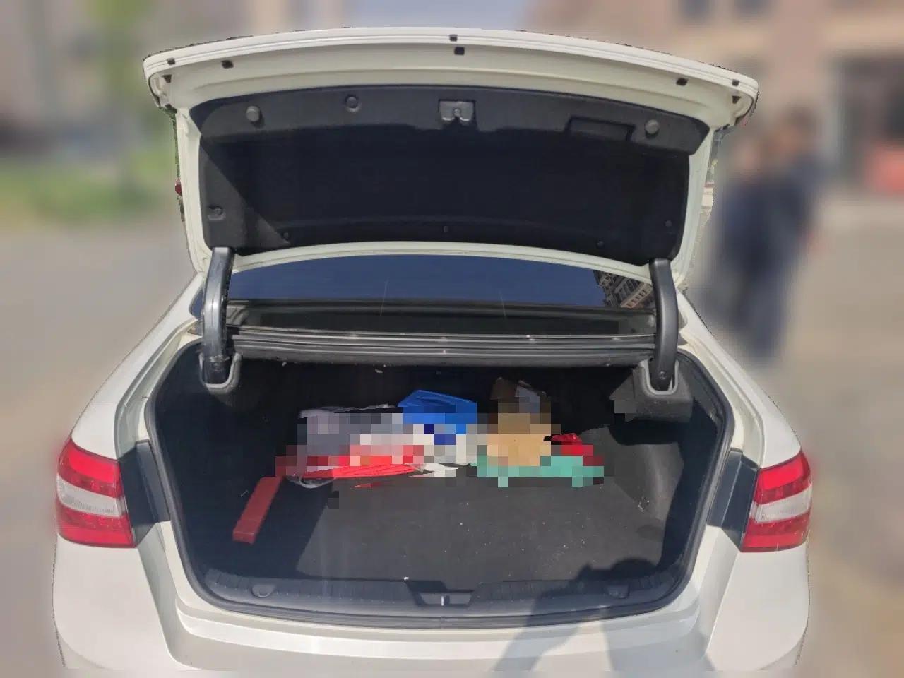 Kia Cadenza 2013 2.4L Elite Model China IV Standard — миниатюра 20
