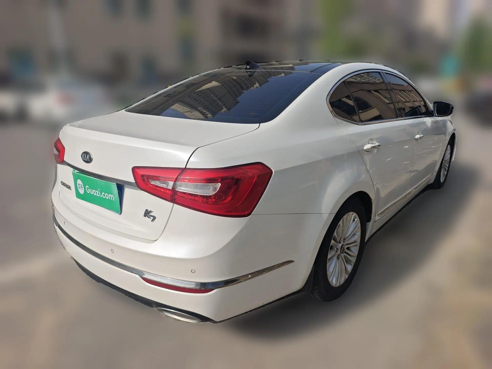 Kia Cadenza 2013 2.4L Elite Model China IV Standard — миниатюра 6