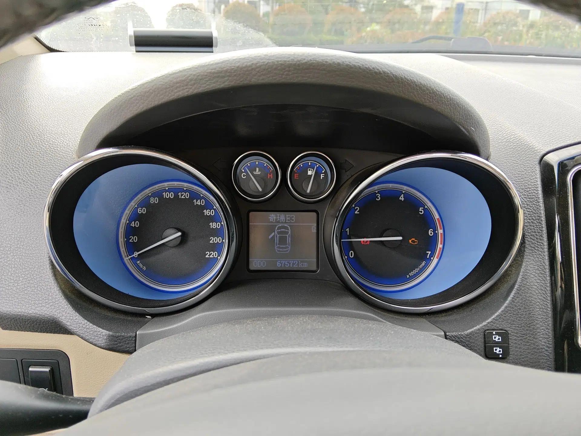 Chery E3 2013 1.5L Manual ZhiShang Model — миниатюра 12