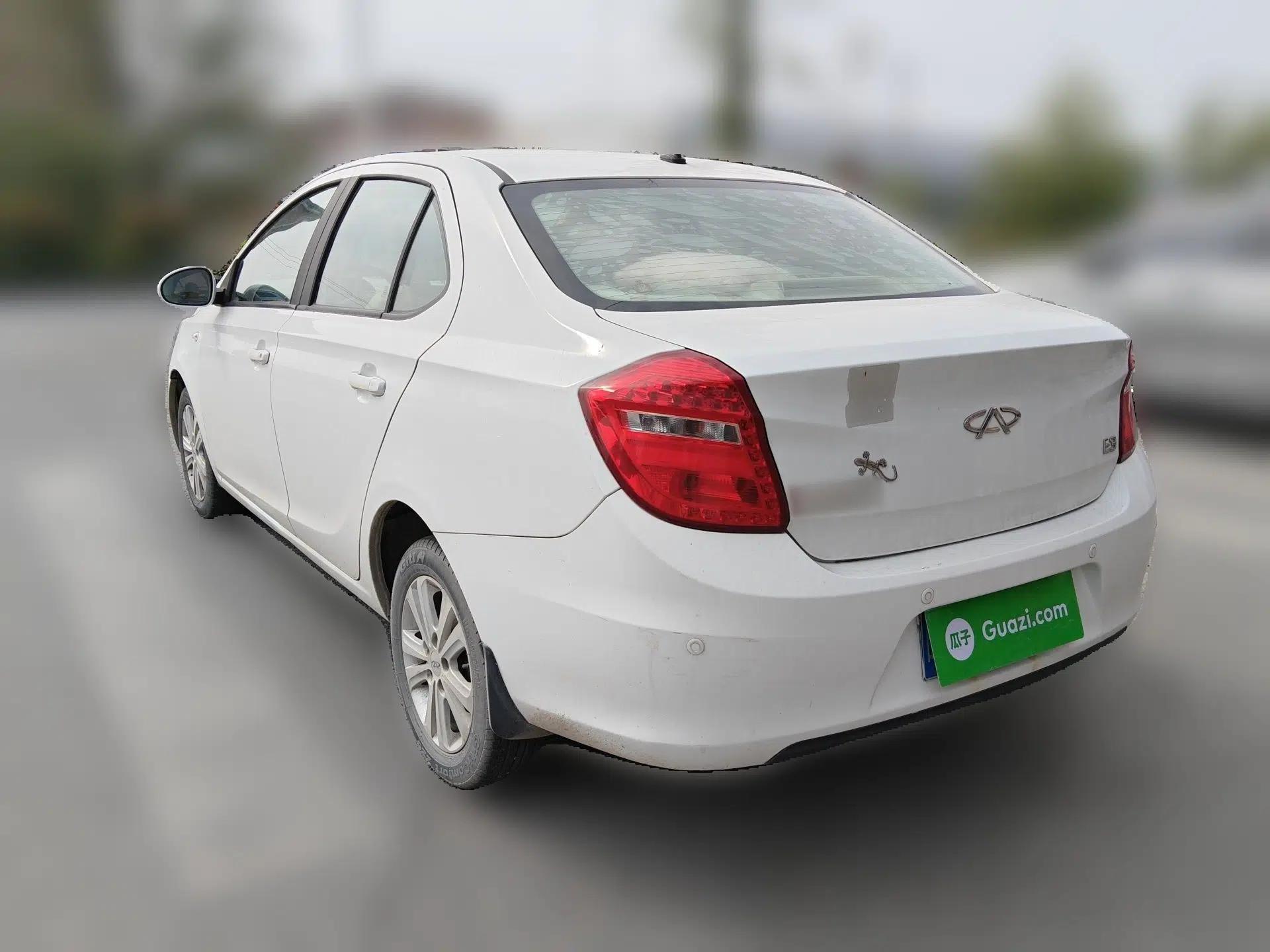 Chery E3 2013 1.5L Manual ZhiShang Model — миниатюра 4
