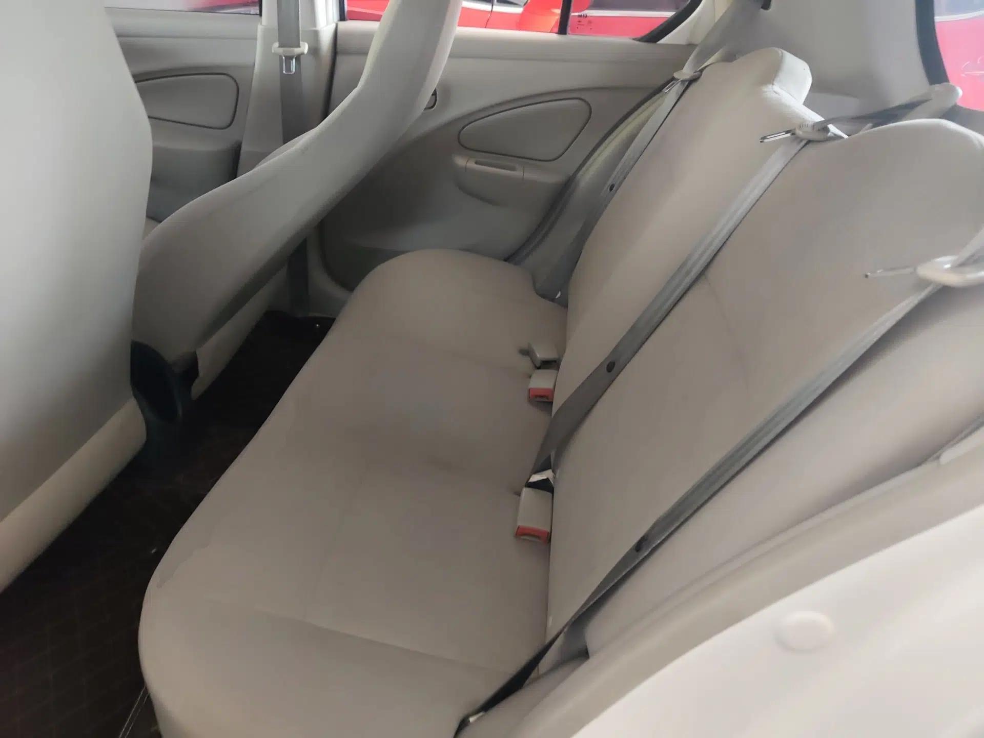 Venucia R30 2014 1.2L Manual Enjoyment Edition — миниатюра 20