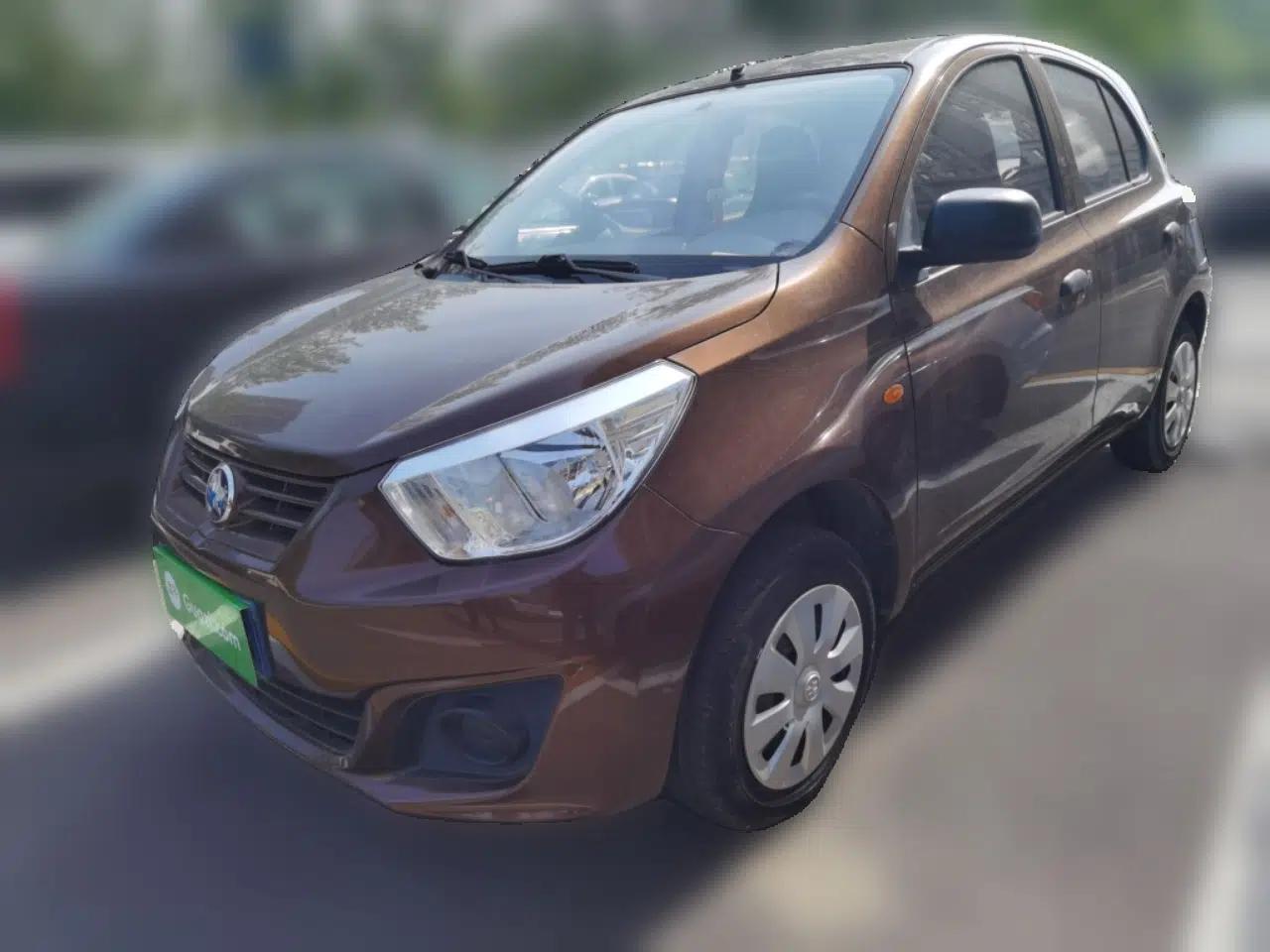 Venucia R30 2014 1.2L Manual Enjoyment Edition — миниатюра 1