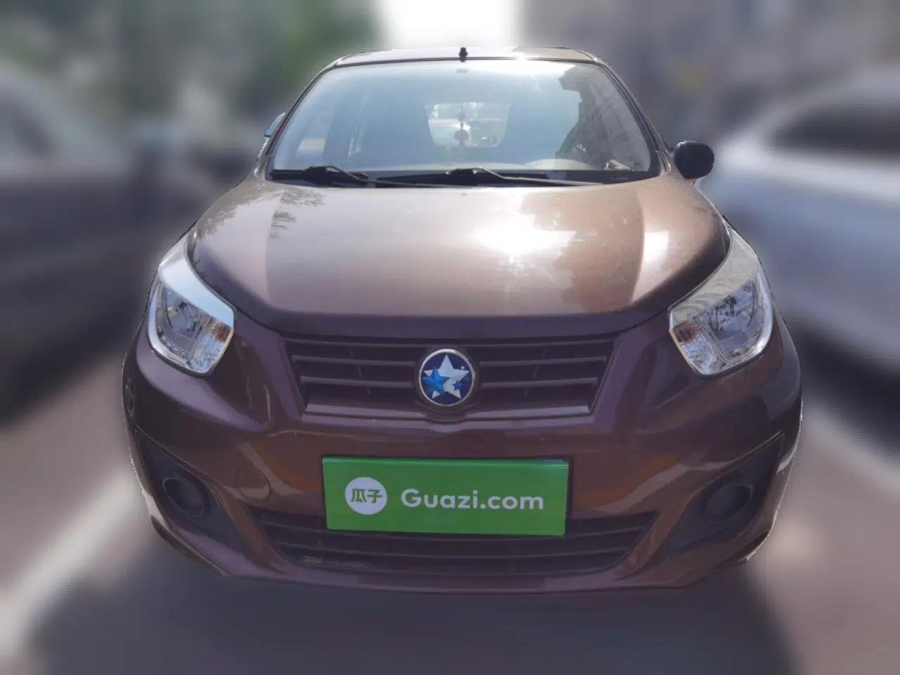Venucia R30 2014 1.2L Manual Enjoyment Edition — миниатюра 2