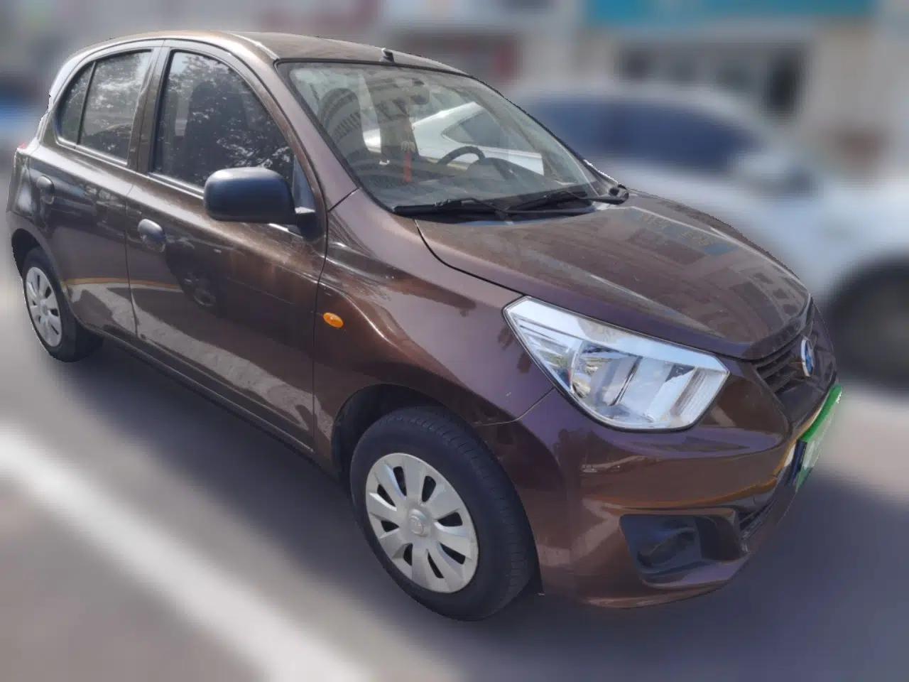 Venucia R30 2014 1.2L Manual Enjoyment Edition — миниатюра 3