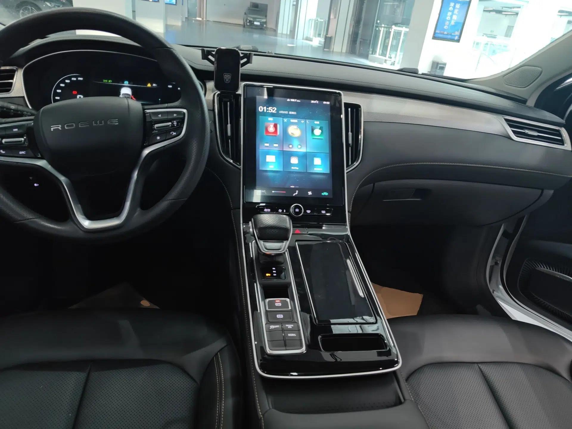 Roewe i6 MAX New Energy 2023 EV 420 Skyroof Special Edition — миниатюра 13