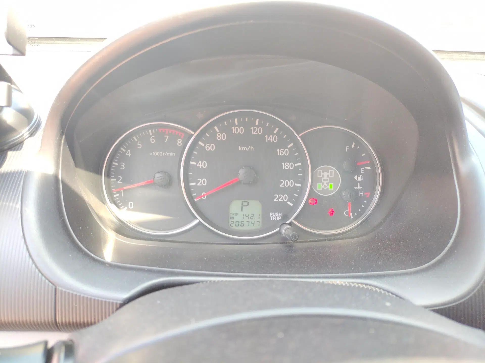 Mitsubishi Pajero Sport 2011 3.0L Luxury Navigation Edition — миниатюра 12