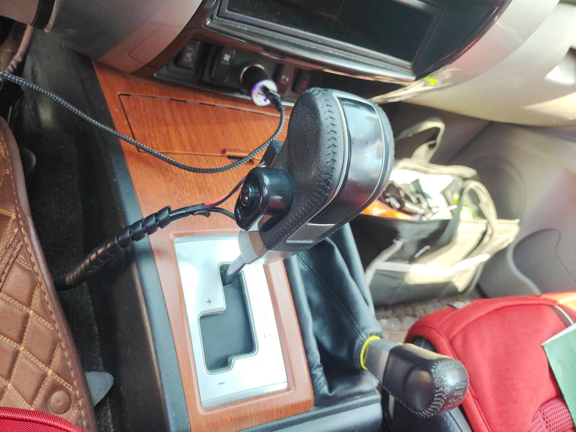 Mitsubishi Pajero Sport 2011 3.0L Luxury Navigation Edition — миниатюра 15
