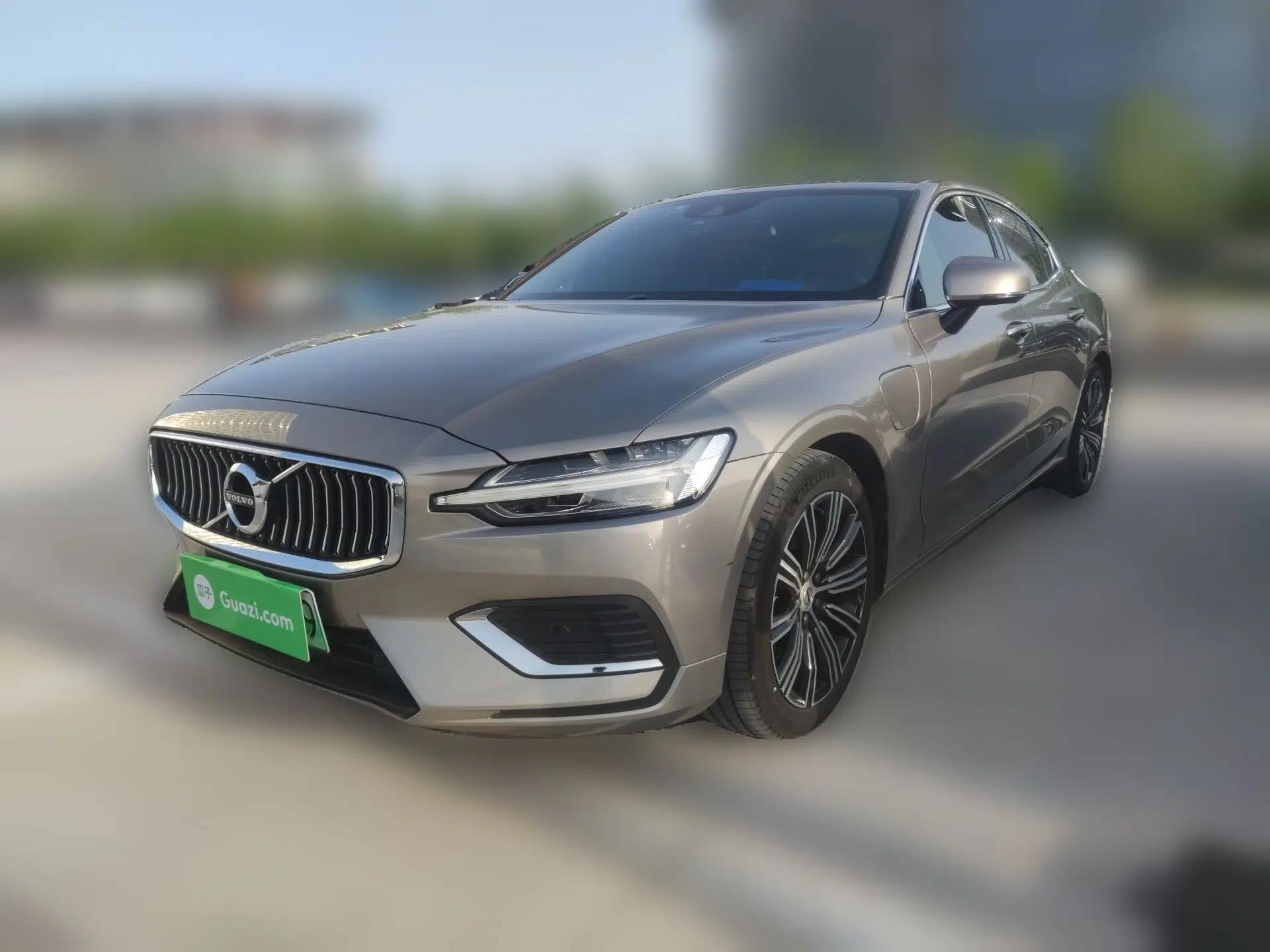 Volvo S60 New Energy 2021 T8 E-Drive Hybrid Four-Wheel Drive Smart Luxury Edition — миниатюра 1