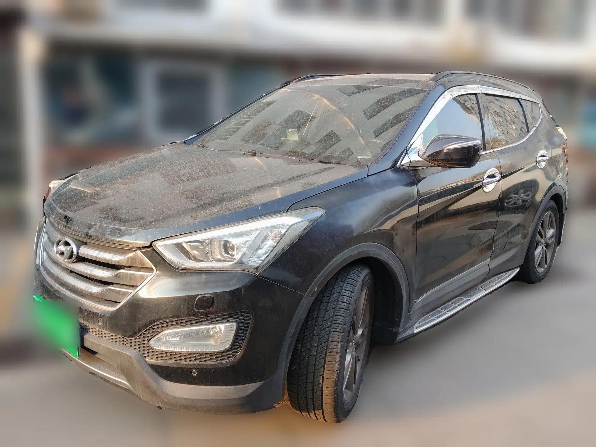 Hyundai Santa Fe Classic 2013 3.0L 4x4 Flagship Edition 7 Seats Euro IV — миниатюра 1