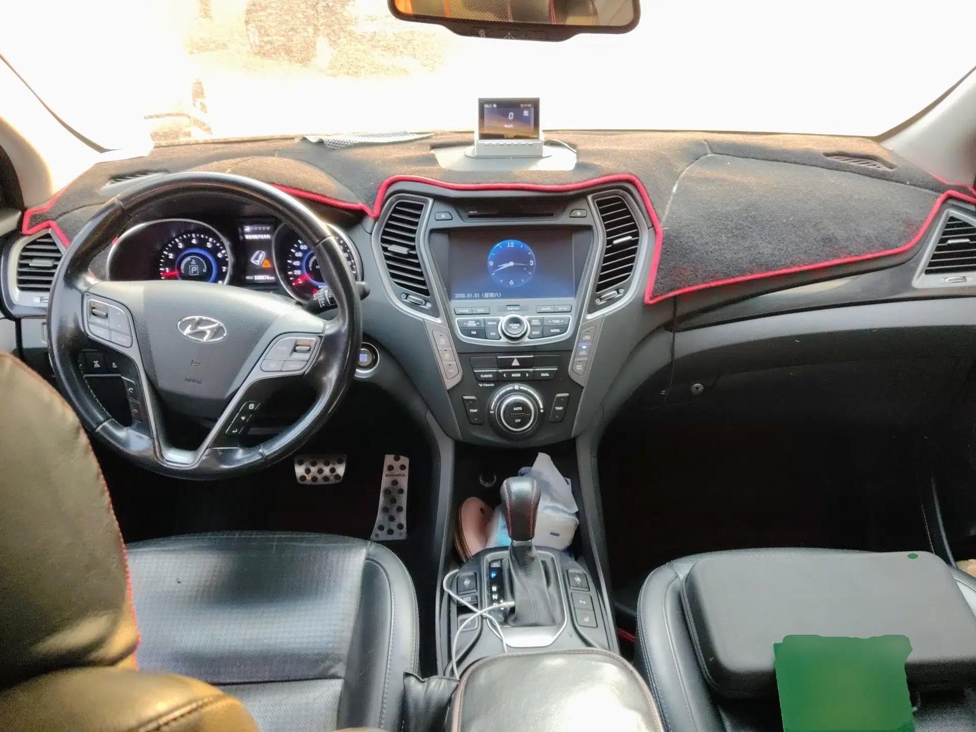 Hyundai Santa Fe Classic 2013 3.0L 4x4 Flagship Edition 7 Seats Euro IV — миниатюра 10