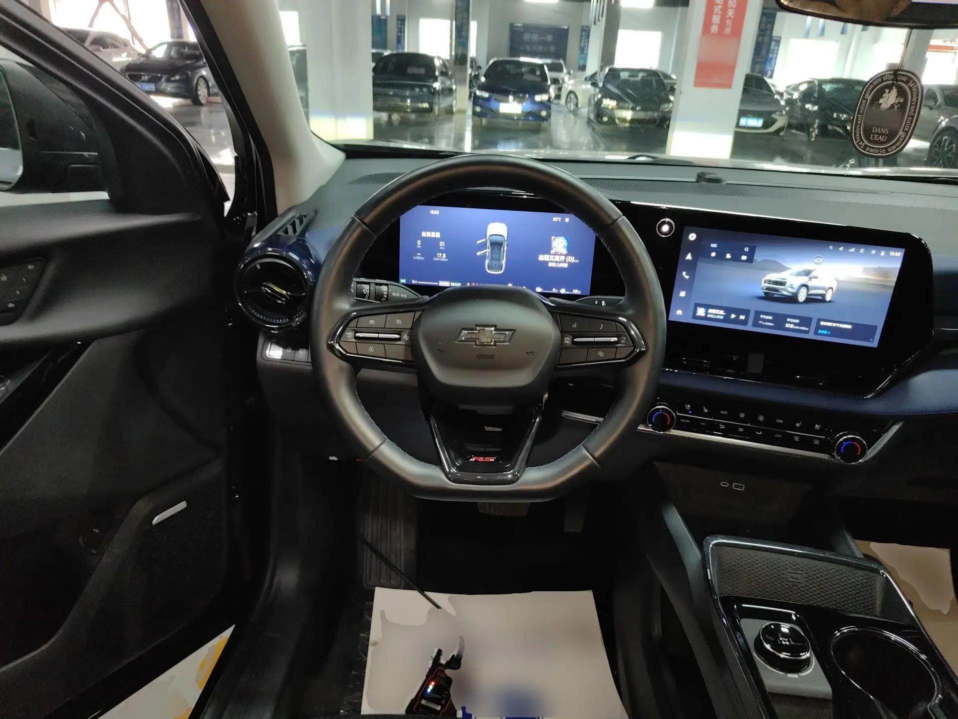 Chevrolet Equinox Plus 2024 102km RS Ultimate Edition — миниатюра 14
